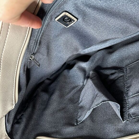 G By‎ Guess Large Tote Bag - Picture 4 of 5